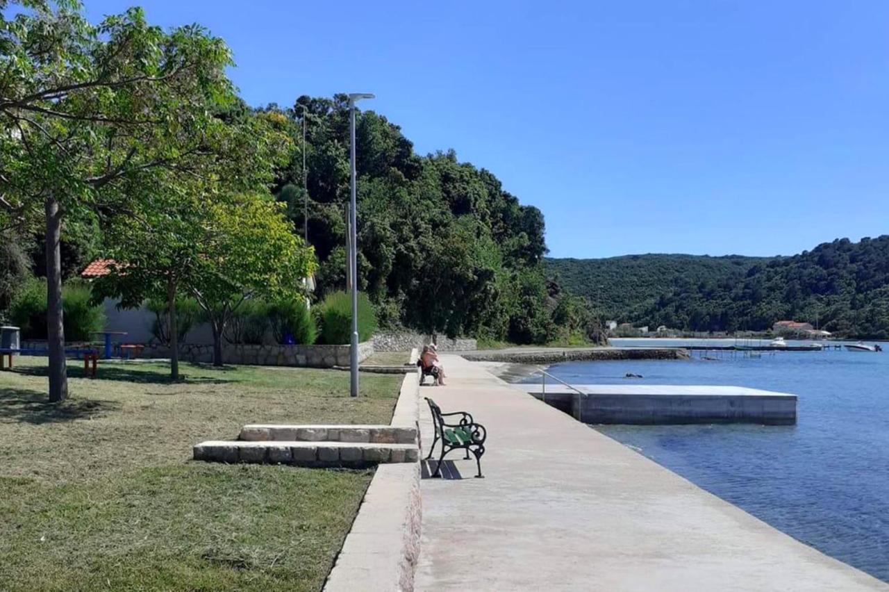 Apartments By The Sea Kampor, Rab - 4986 Buitenkant foto